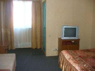 Гостиница Guest house Andjelika Лазаревское Трехместный номер с видом на море-3